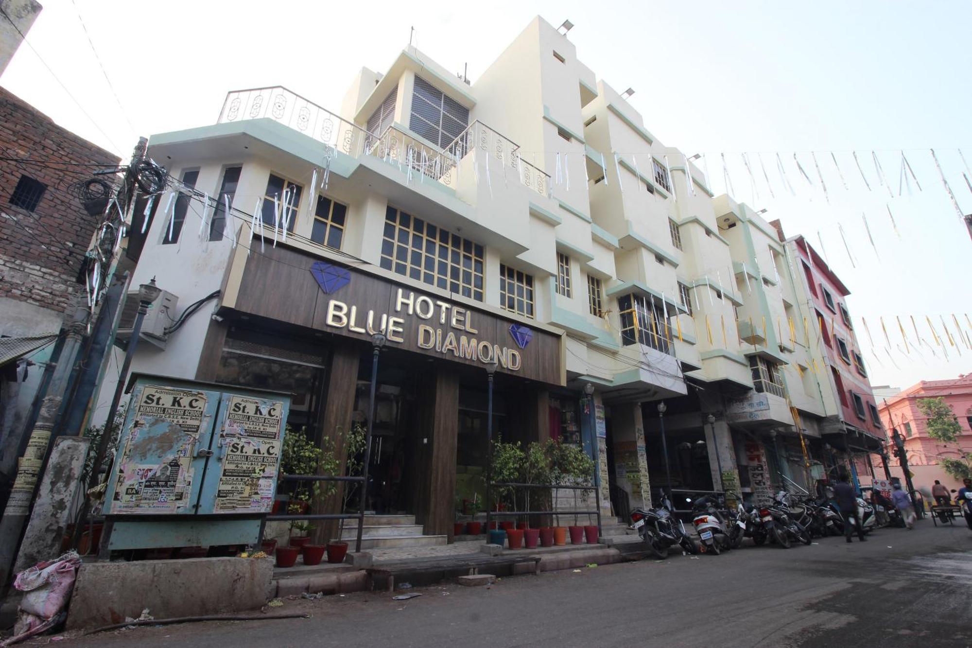 Hotel O Blue Diamond Varanasi Exteriör bild