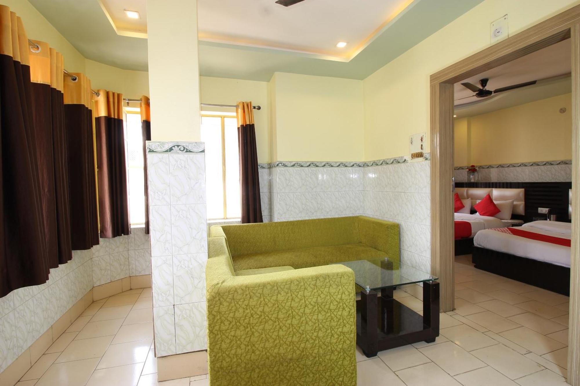 Hotel O Blue Diamond Varanasi Exteriör bild